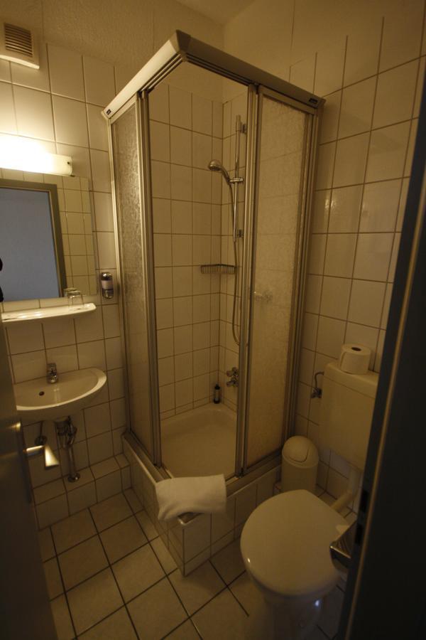 Hotel-Gaststatte Mutter Buermann ヘンミンゲン エクステリア 写真