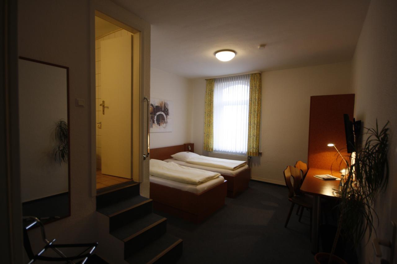 Hotel-Gaststatte Mutter Buermann ヘンミンゲン エクステリア 写真
